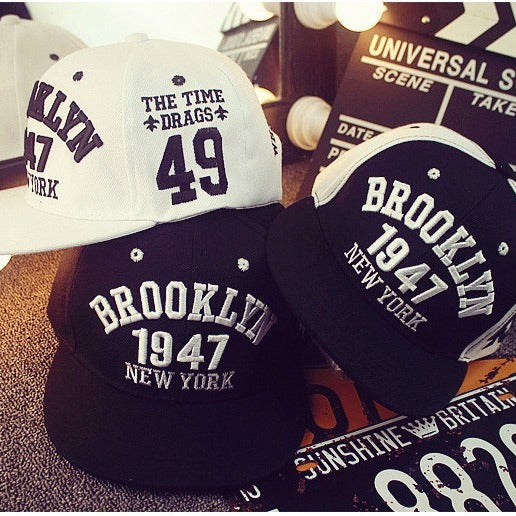 Hip Hop Hat Black And White Elements 1947 Letters Peaked Cap