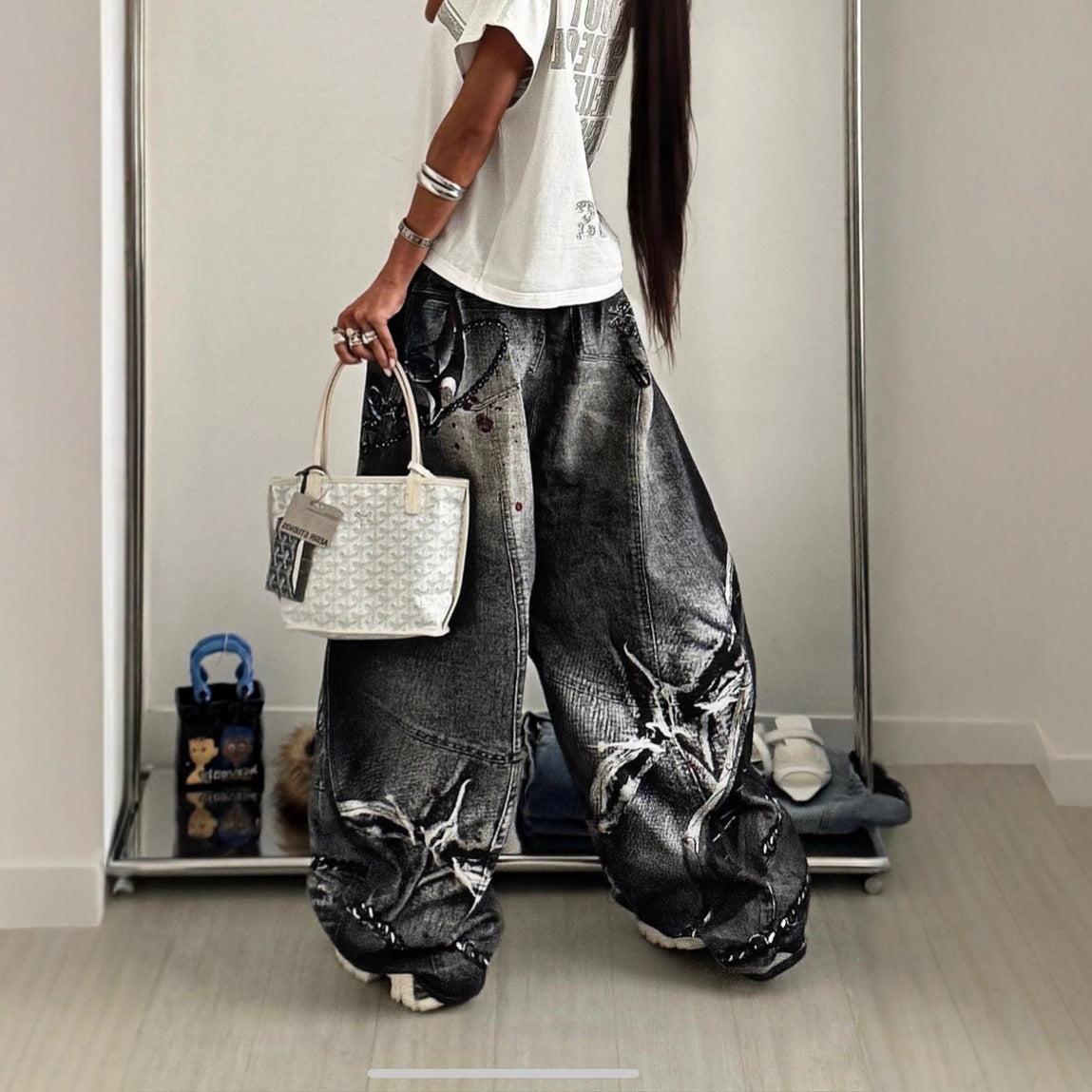 Designing Distressed Post-apocalyptic-style Denim