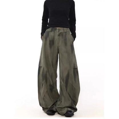 Design-forward Loose-fit Distressed Denim Jeans With Pleated Patchwork