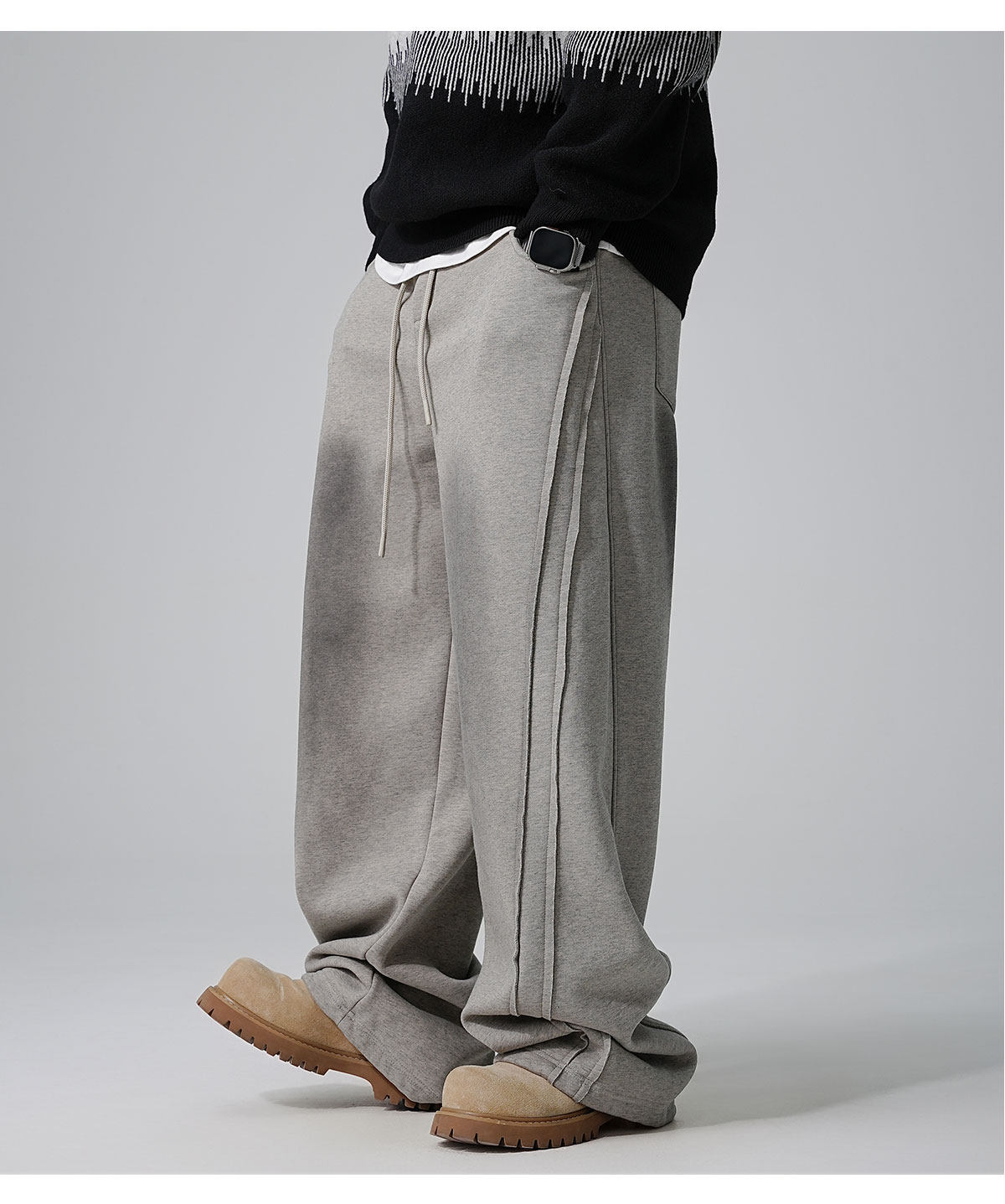 Fleece-Lined Distressed Knit Sweatpants With A Straight Leg In Winter Style